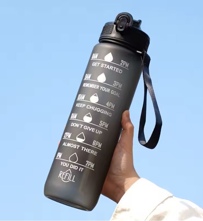 Gourde de sport graduée, avec paille - 1L