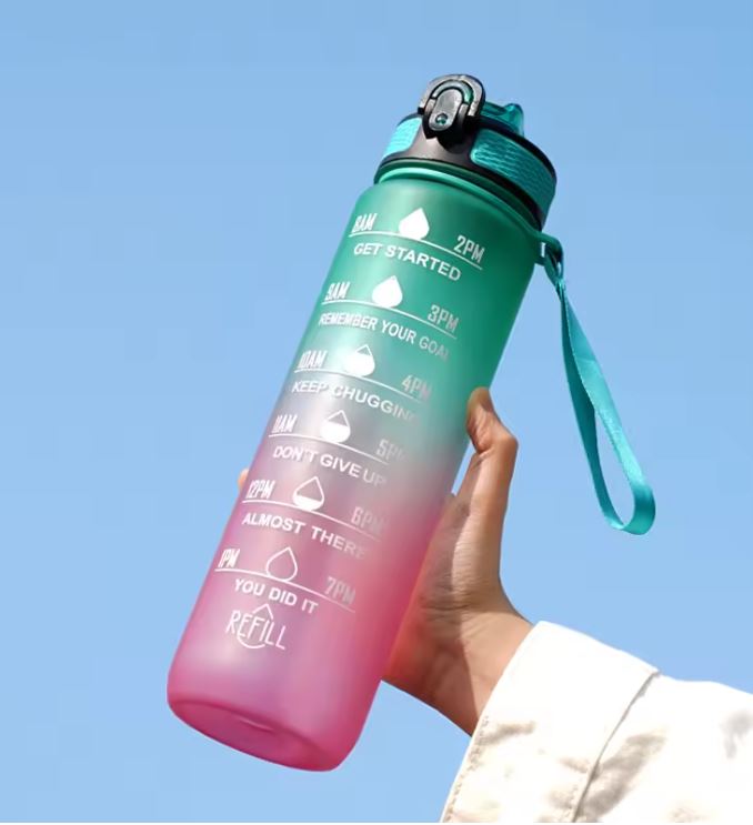 Gourde de sport graduée, avec paille - 1L